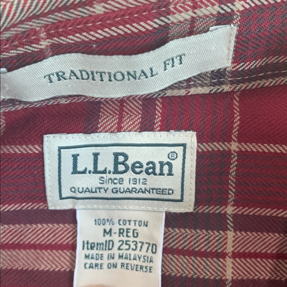 L.L. Bean Wicked Good Flannel Shirt, Traditional Fit Size Medium - Picture 2 of 10